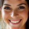 Sophie Martin sourire après son mariage